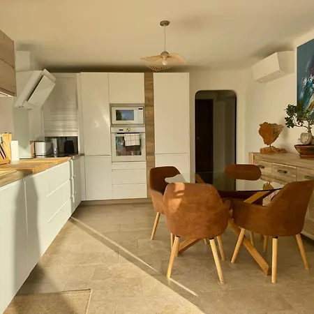 Domaine Lumistella Apartment